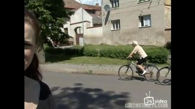 Смотрелка порно приводит к анальному экстазу. русская домашняя парочка