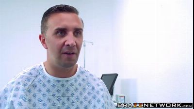 Домашнее русское порно. Взбудораженная парочка повторяет просмотр фильмов для взрослых